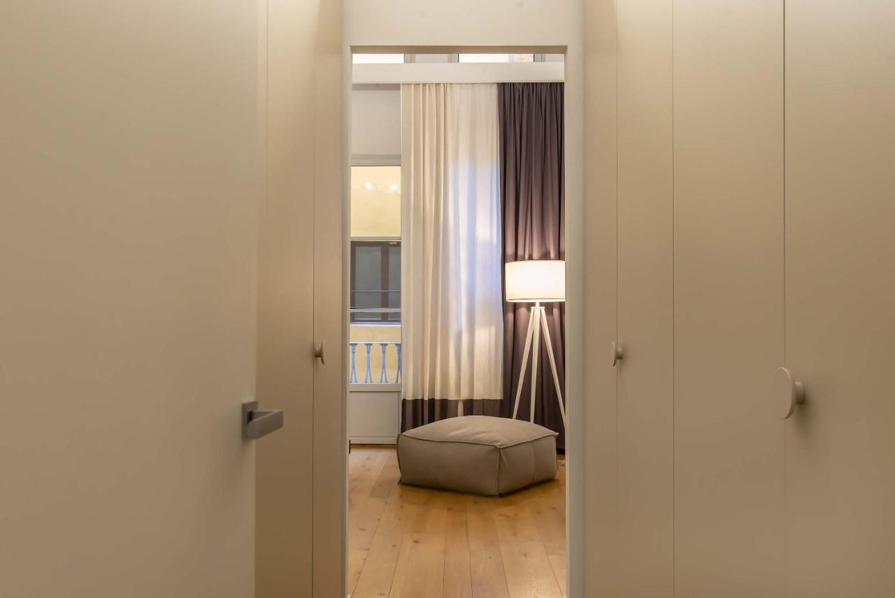 The Charm Of Santa Croce Apartment Florence Luaran gambar